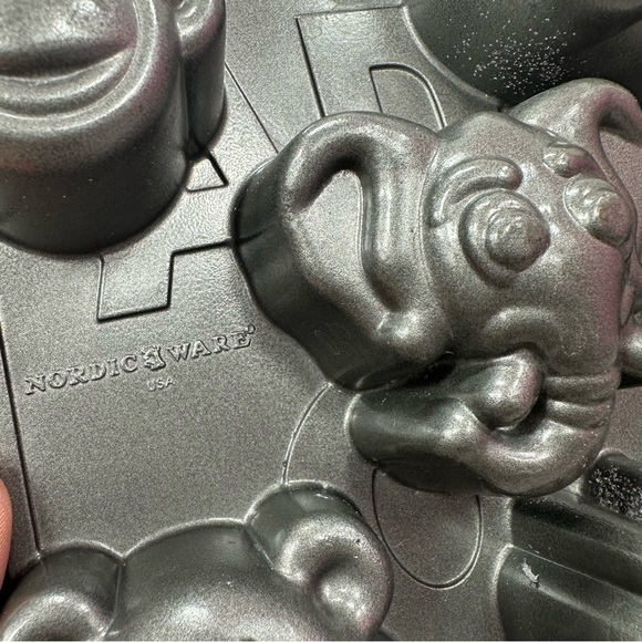 nordic ware zoo friends Animal Characters mini Cake Pan 3C. - Picture 2 of 7